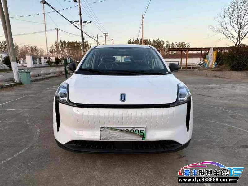 23年奔腾E05轿车抵押车出售