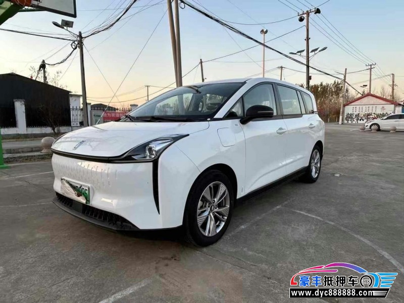 23年奔腾E05轿车抵押车出售