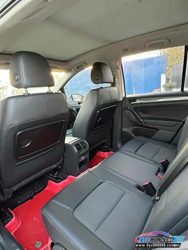 19年大众高尔夫轿车抵押车出售