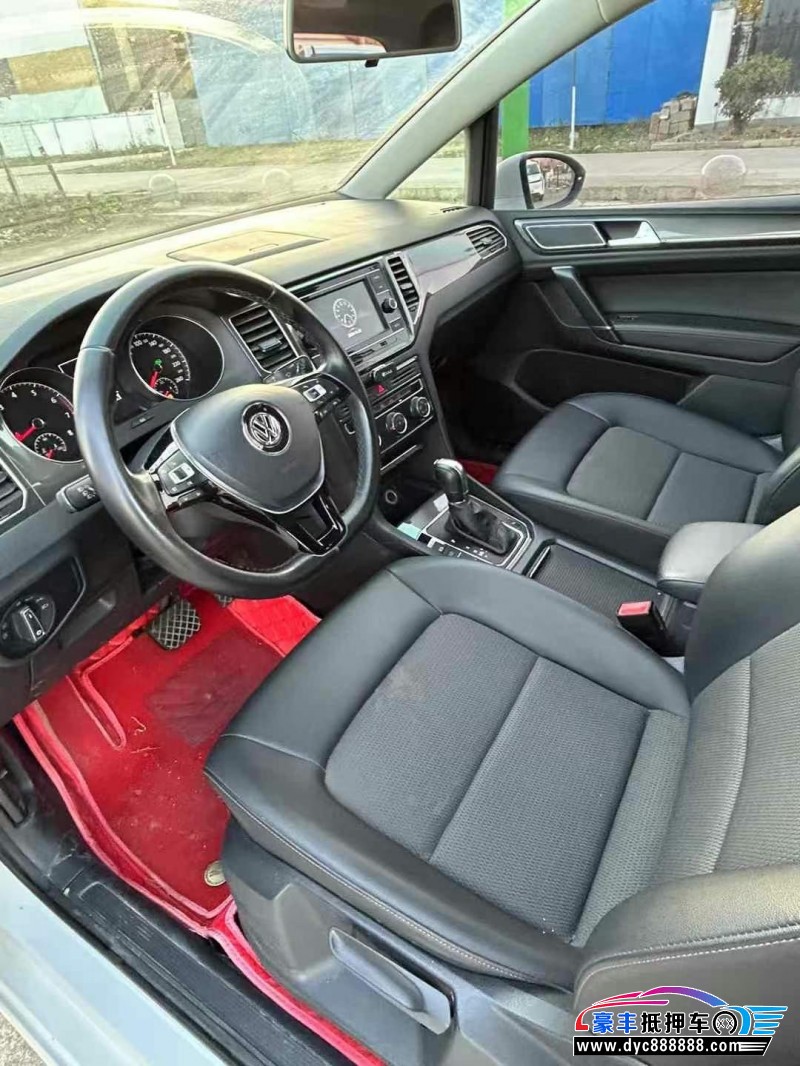19年大众高尔夫轿车抵押车出售