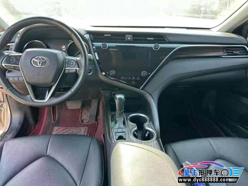 20年丰田凯美瑞轿车抵押车出售