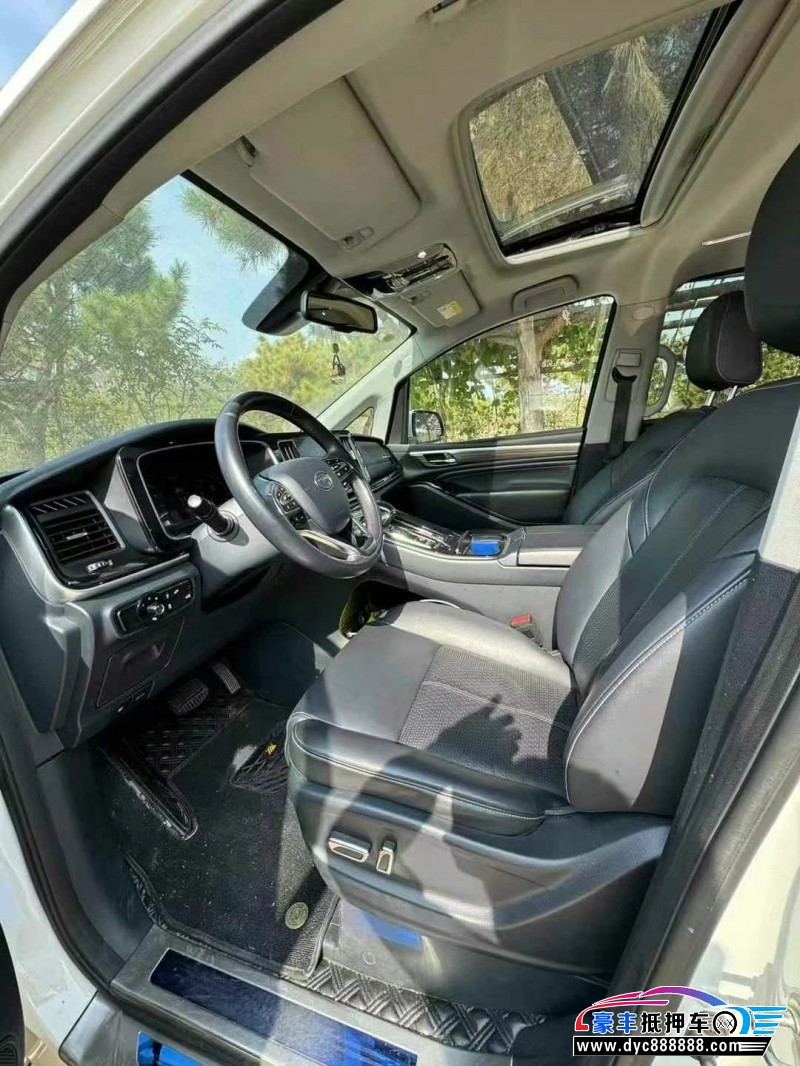 22年传祺M8轿车抵押车出售