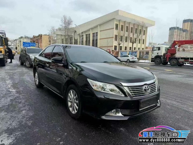 12年丰田凯美瑞轿车抵押车出售