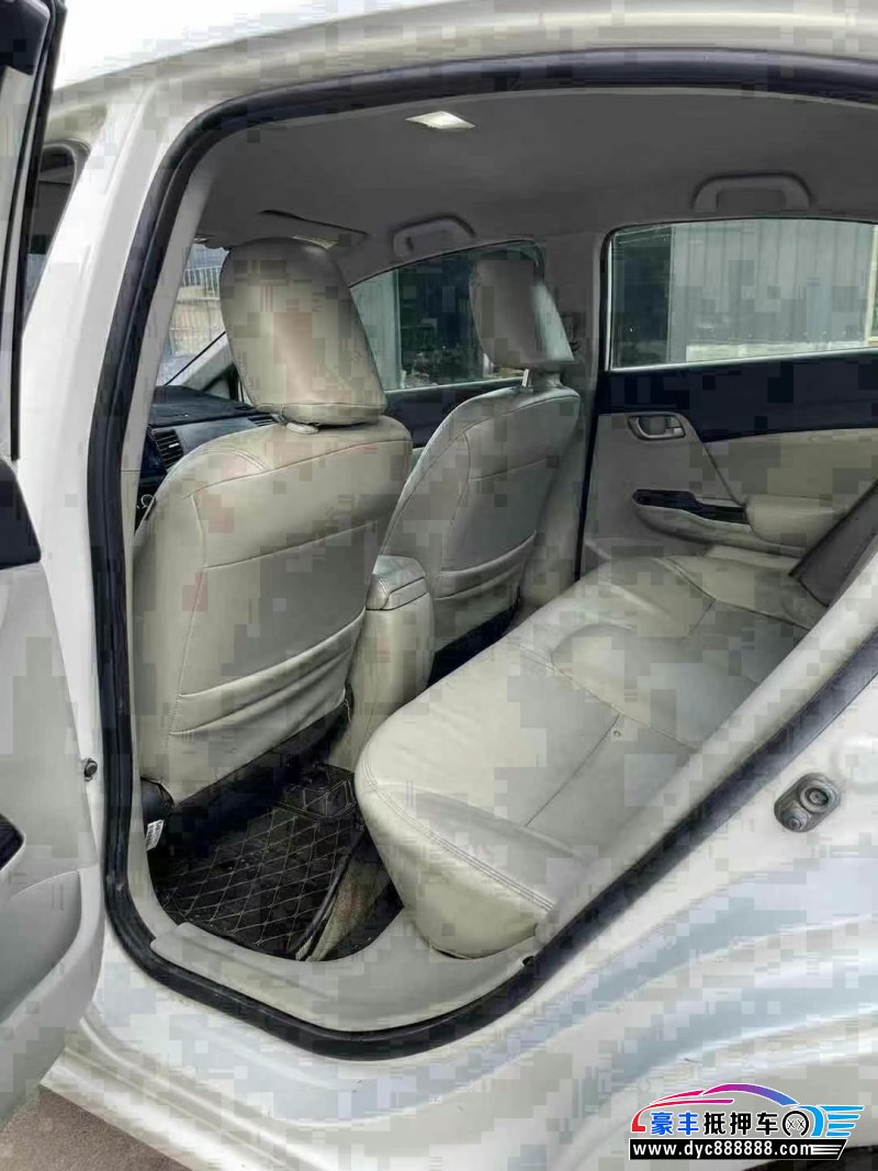 15年本田思域轿车抵押车出售