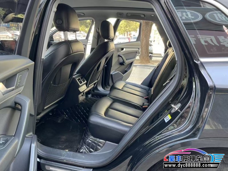 19年奥迪Q5轿车抵押车出售