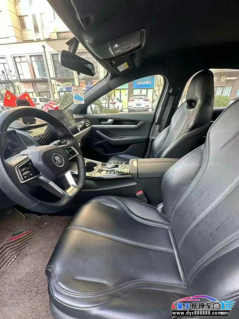 24年比亚迪秦轿车抵押车出售