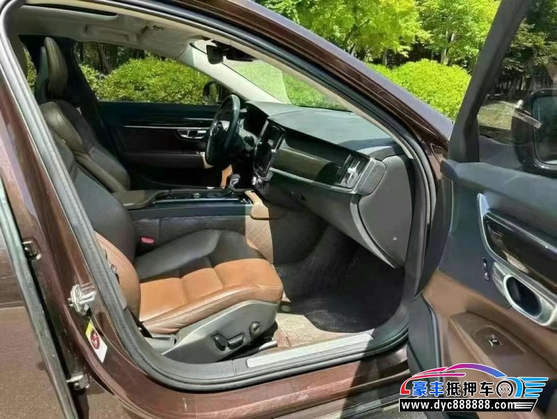 19年沃尔沃S90轿车抵押车出售