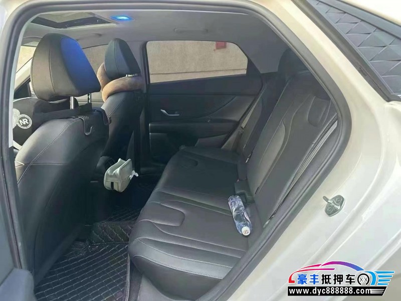 24年现代伊兰特轿车抵押车出售