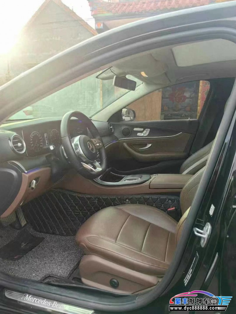 19年奔驰E轿车抵押车出售