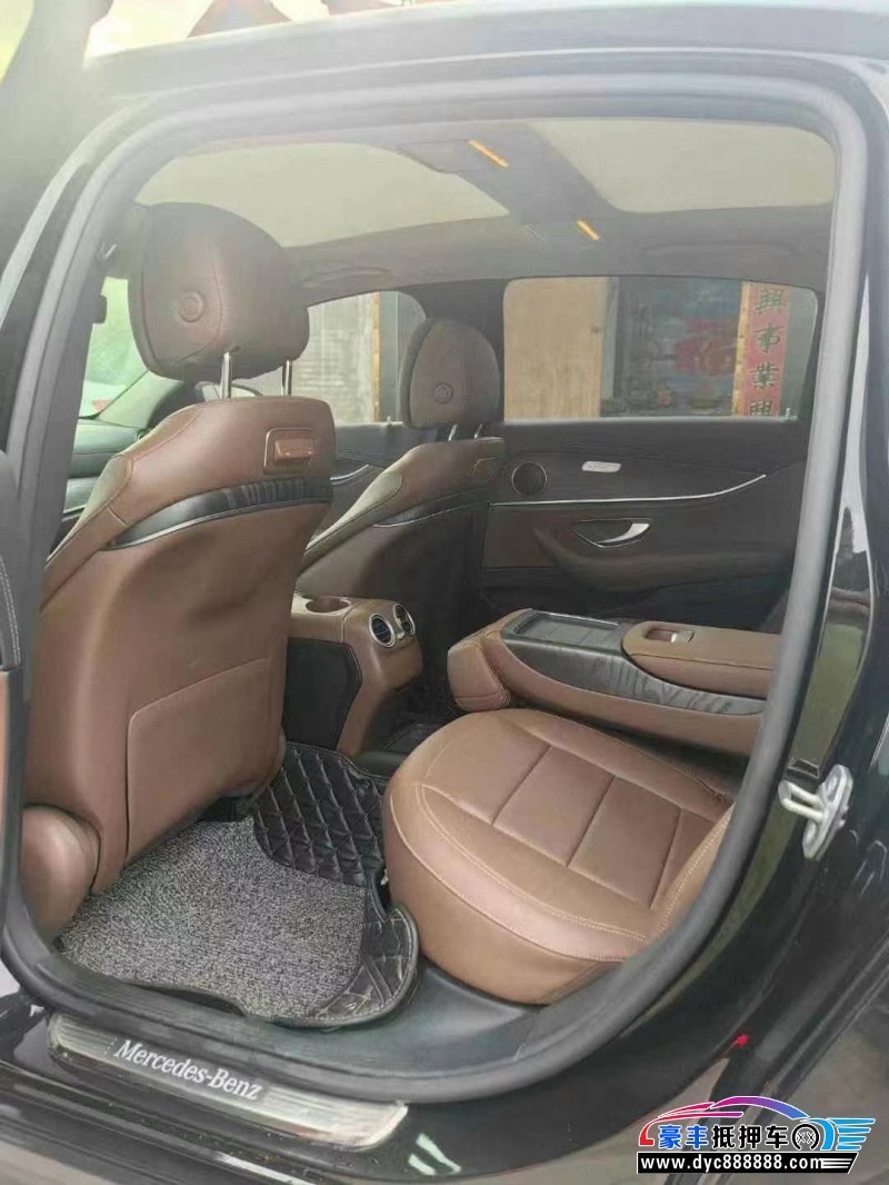 19年奔驰E轿车抵押车出售