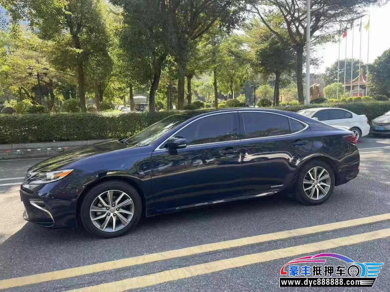 17年雷克萨斯ES轿车抵押车出售