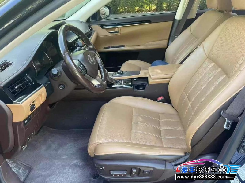 17年雷克萨斯ES轿车抵押车出售