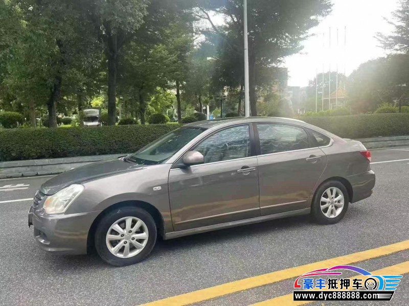 18年日产轩逸轿车抵押车出售