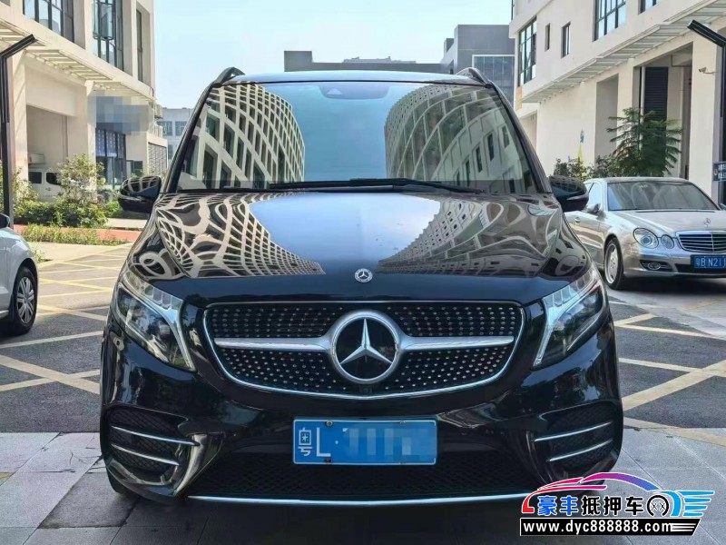 21年奔驰V轿车抵押车出售