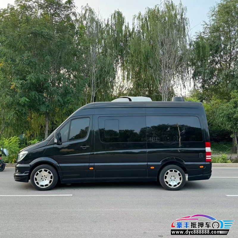 17年奔驰斯宾特轿车抵押车出售