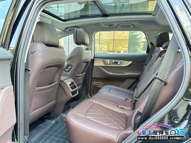 24年奇瑞瑞虎8轿车抵押车出售