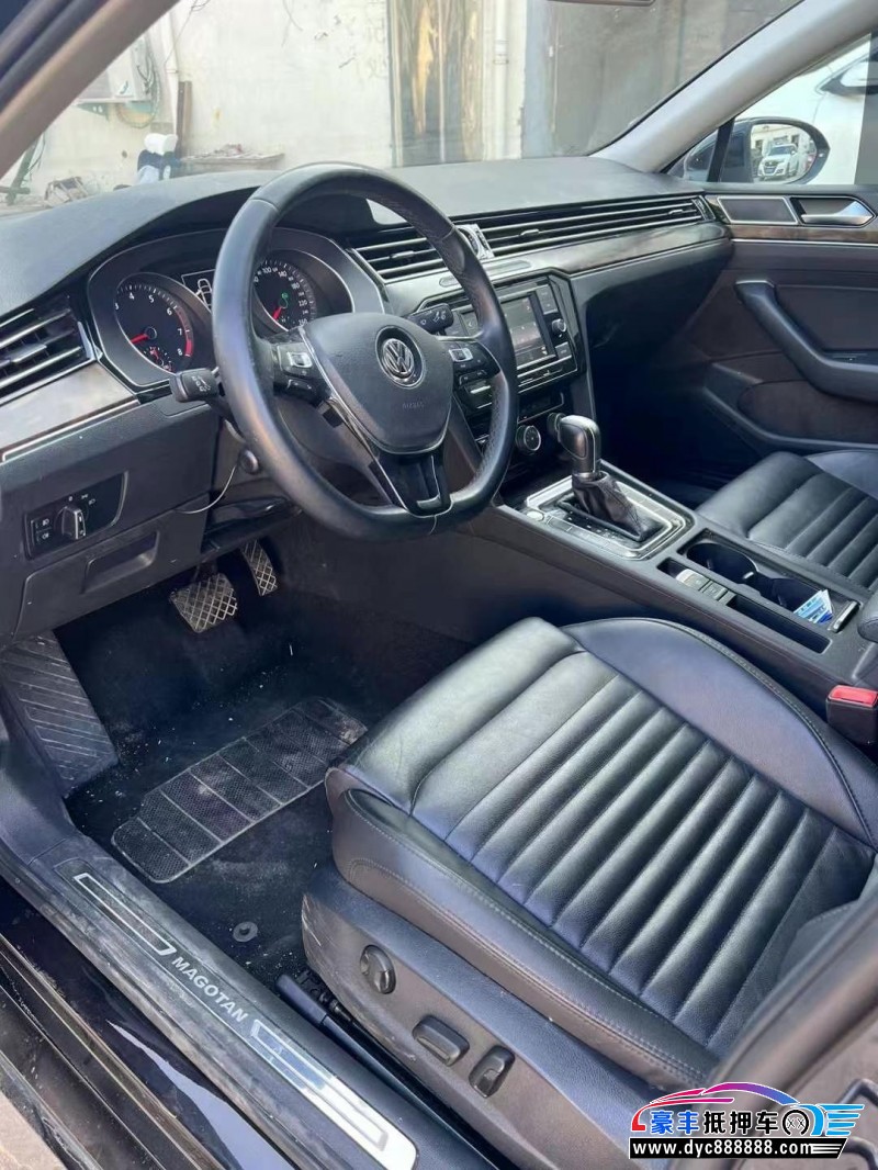 20年大众迈腾轿车抵押车出售