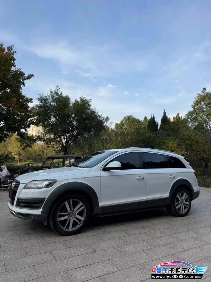 15年奥迪Q7轿车抵押车出售
