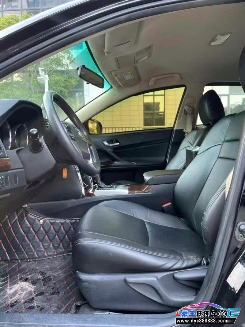 16年丰田锐志轿车抵押车出售