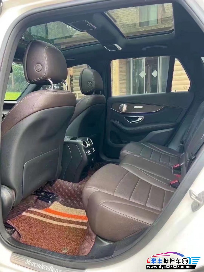 20年奔驰GLC轿车抵押车出售