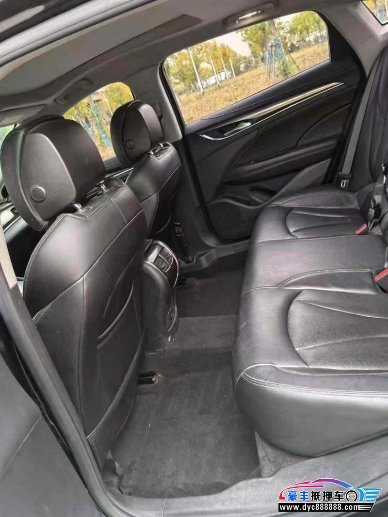 19年别克君越轿车抵押车出售