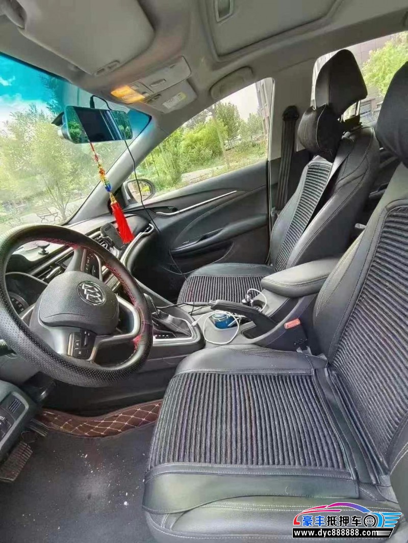 20年别克英朗轿车抵押车出售