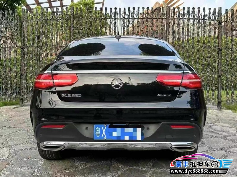 19年奔驰GLE轿车抵押车出售