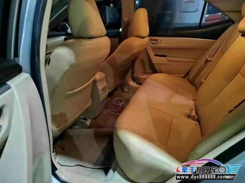 15年丰田卡罗拉轿车抵押车出售