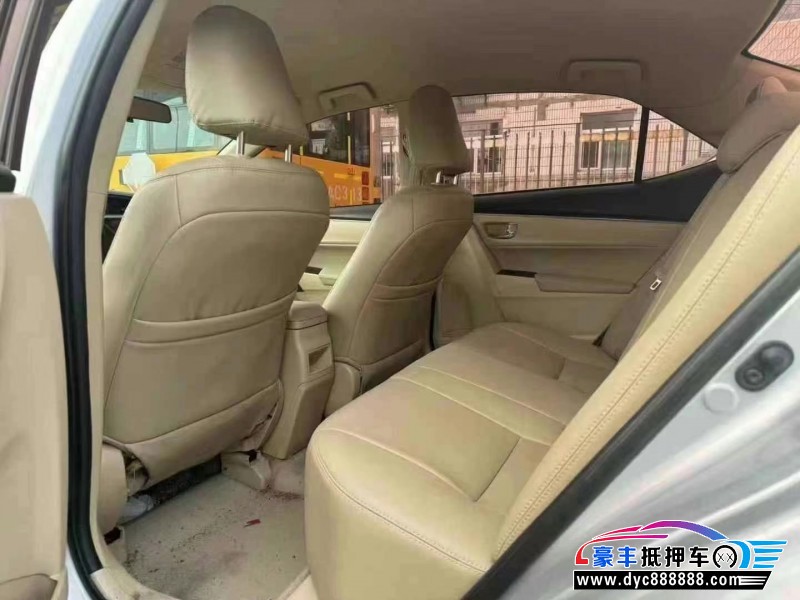 16年丰田卡罗拉轿车抵押车出售