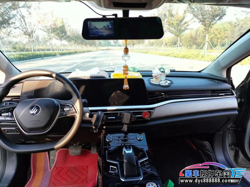 23年雷诺羿轿车抵押车出售