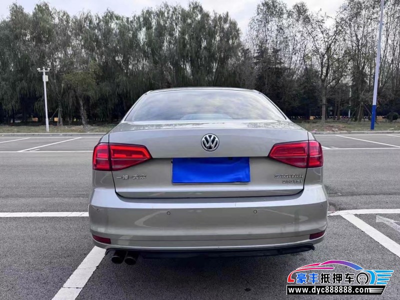 18年大众速腾轿车抵押车出售