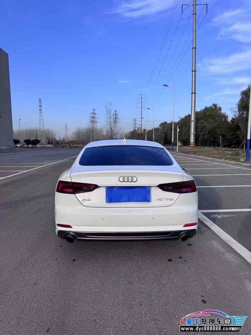 18年奥迪A5轿车抵押车出售