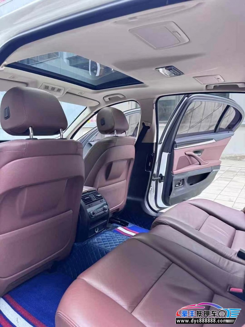 17年宝马5系轿车抵押车出售