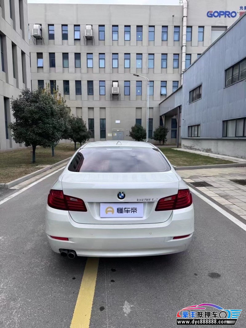 17年宝马5系轿车抵押车出售