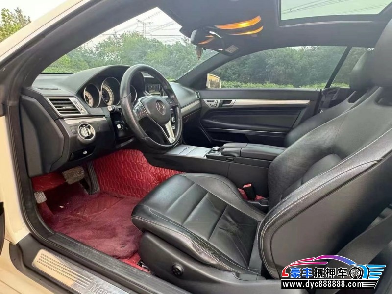 15年奔驰E轿车抵押车出售