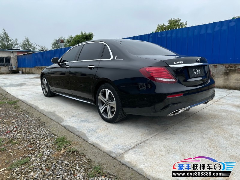 19年奔驰E轿车抵押车出售