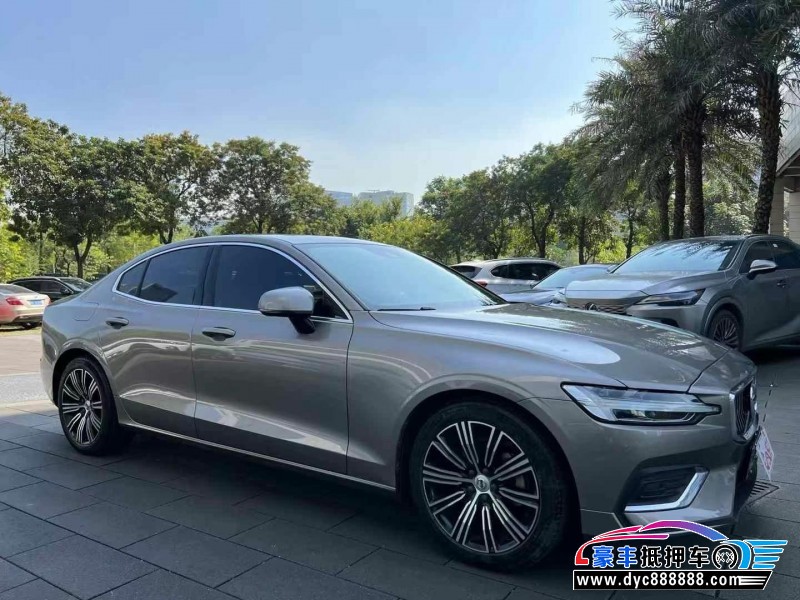 21年沃尔沃S60轿车抵押车出售