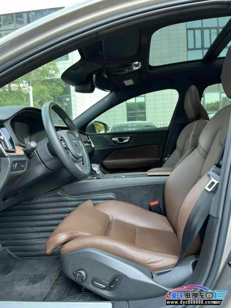 21年沃尔沃S60轿车抵押车出售