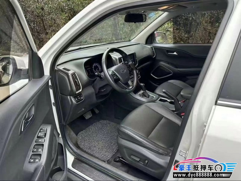 19年现代ix35轿车抵押车出售