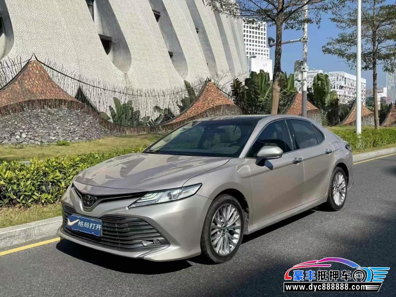 18年丰田凯美瑞轿车抵押车出售