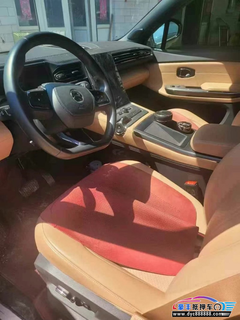 22年蔚来ES6轿车抵押车出售