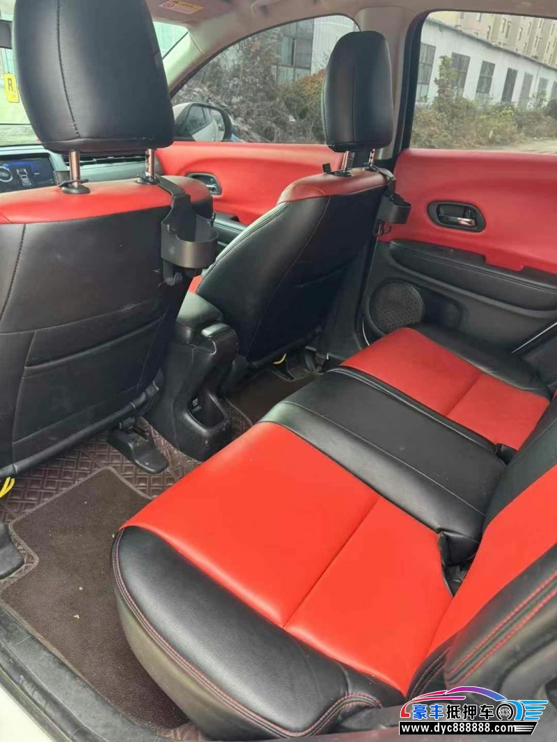 17年本田缤智轿车抵押车出售