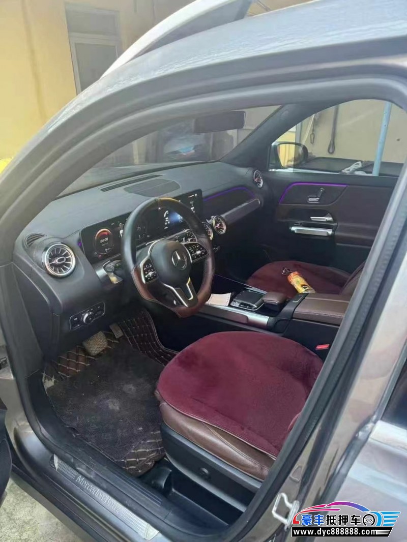 20年奔驰GLB轿车抵押车出售