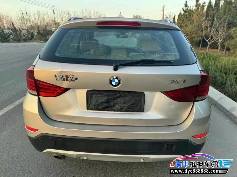 13年宝马X1轿车抵押车出售