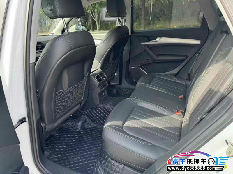 20年奥迪Q5轿车抵押车出售