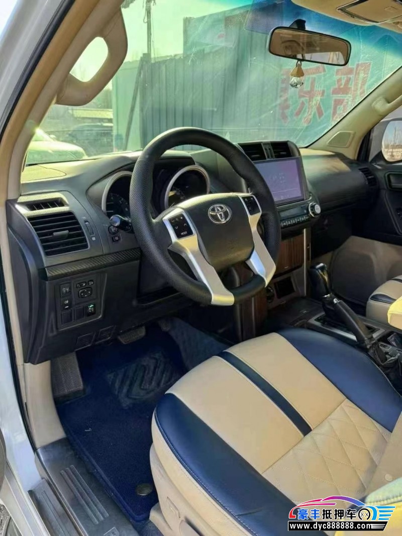 10年丰田普拉多（霸道）轿车抵押车出售