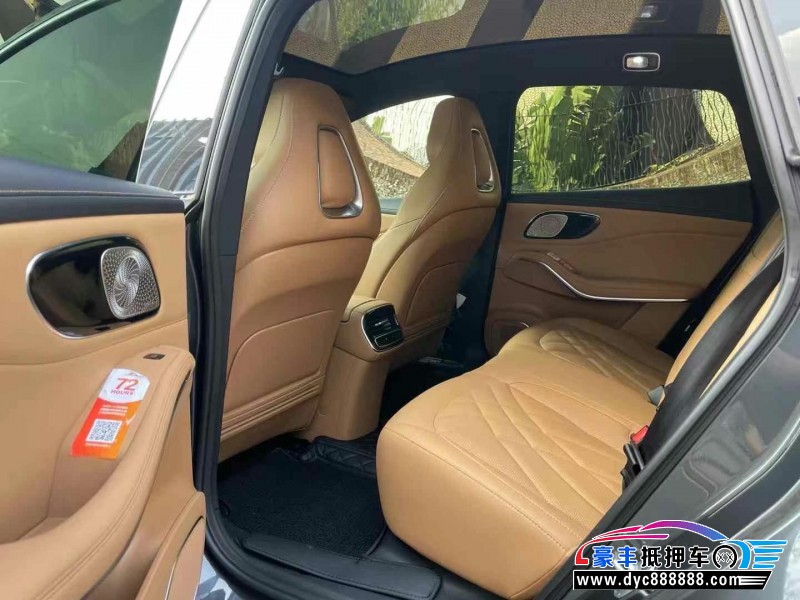 23年非凡R7轿车抵押车出售