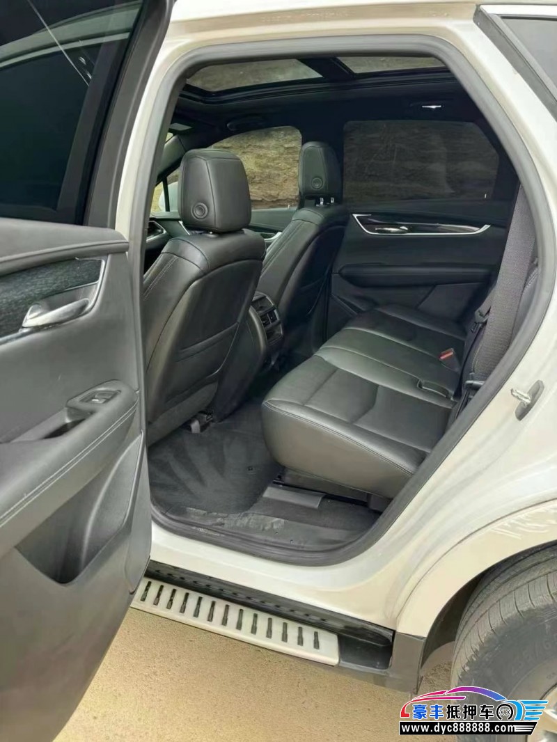 20年凯迪拉克XT5轿车抵押车出售