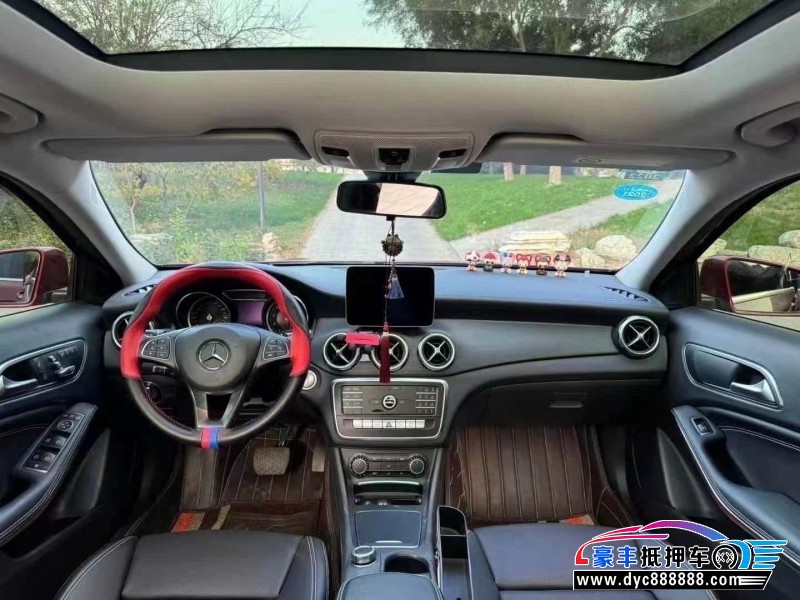 18年奔驰GLA轿车抵押车出售