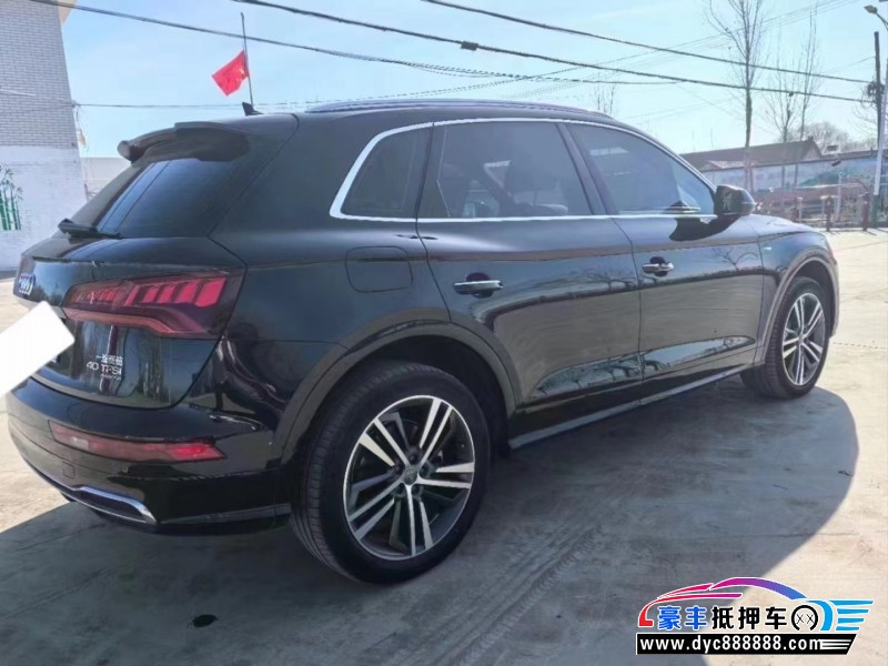 21年奥迪Q5轿车抵押车出售